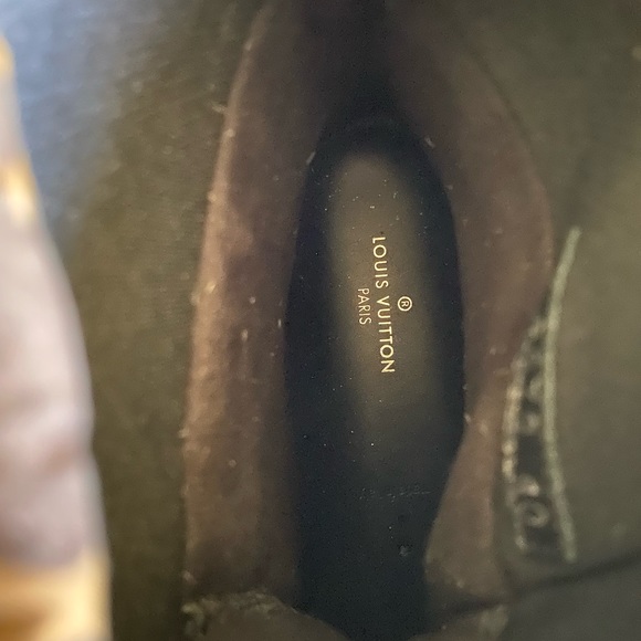 Rare! Pre owned Louis Vuitton authentic moon boots size 40!!!!!! - Picture 4 of 9